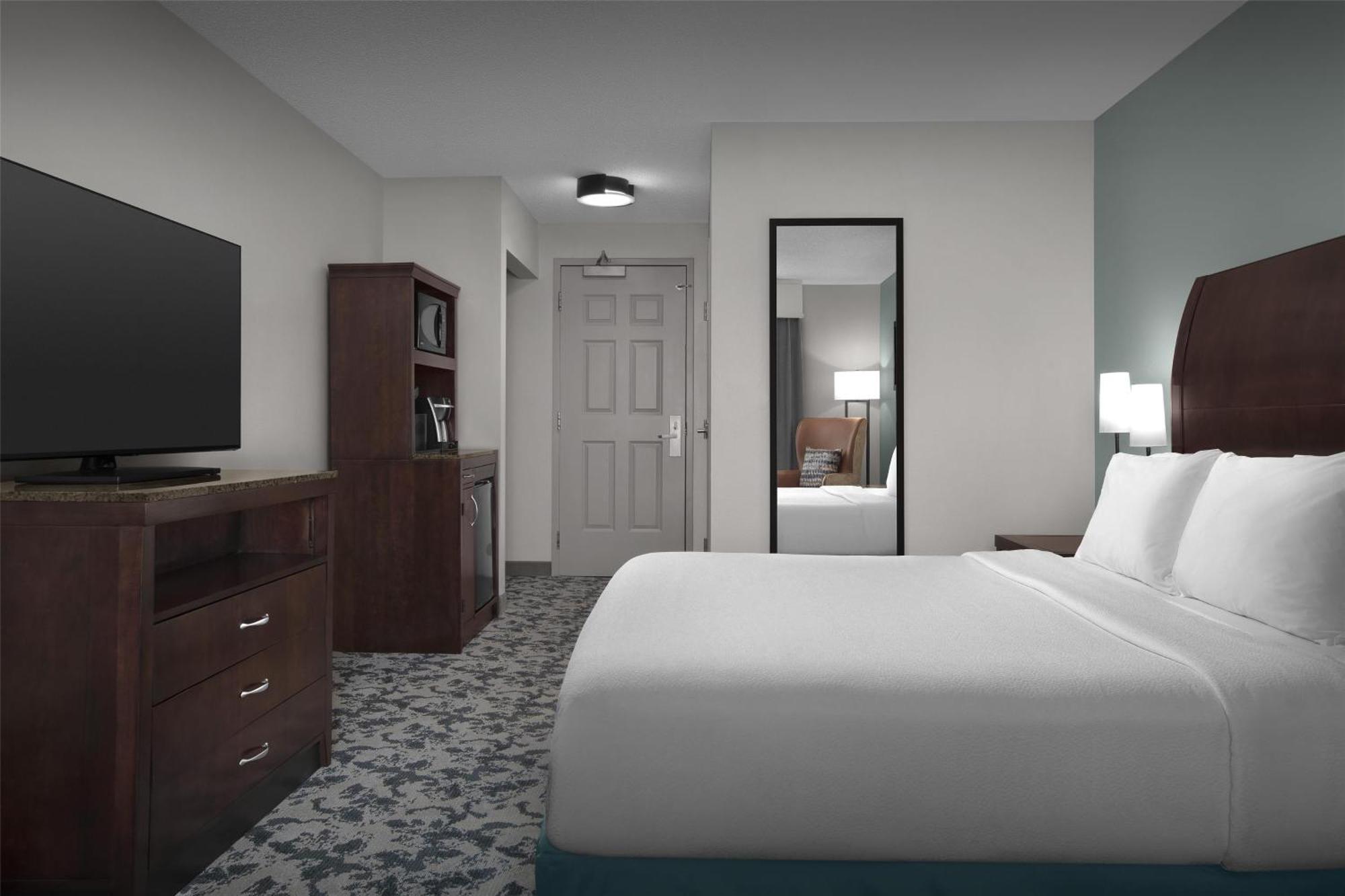 Hilton Garden Denver Hotel 3*